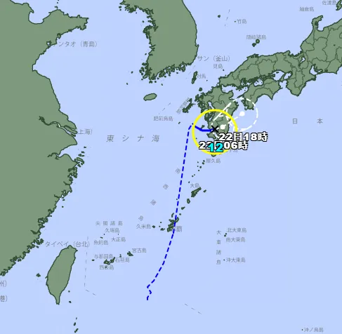 輕颱玲玲已登陸日本九州地區，預計22日上午就會減弱。（圖／翻攝自日本氣象廳官網）