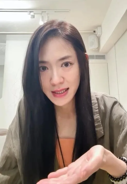 楊千霈在1週內暴瘦4公斤，身心陷入低潮。（圖／翻攝IG pinkbabe0309）