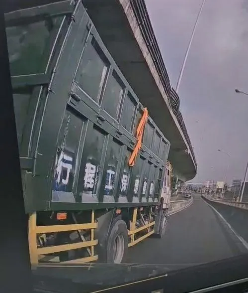 肇事車輛。（圖／中天新聞）