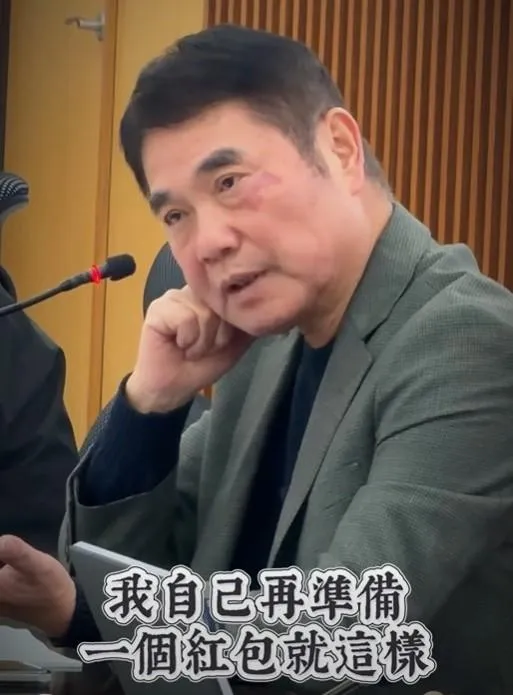 鍾東錦。(圖/截自鍾東錦臉書影片)