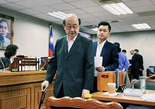 柯建銘、戴振博。(圖/戴振博臉書)