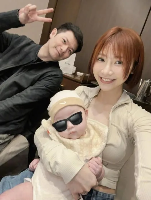 李柏毅近日帶高燒女兒至國泰醫院急診，因不滿等候時間與用藥處置流程，高聲斥責醫護人員。（圖／翻攝「台北市議員李柏毅﻿」臉書）