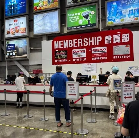 好市多萬聖節驚喜再加碼!10月17日至25日推出會員自動續約限時送精美毛帽活動,引發網友熱議。(圖/翻攝自臉書社團「Costco好市多 商品經驗老實說」)