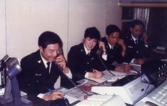 消防局119報案專線過去以人工聽寫報案手動調度派遣。（圖／翻攝畫面）