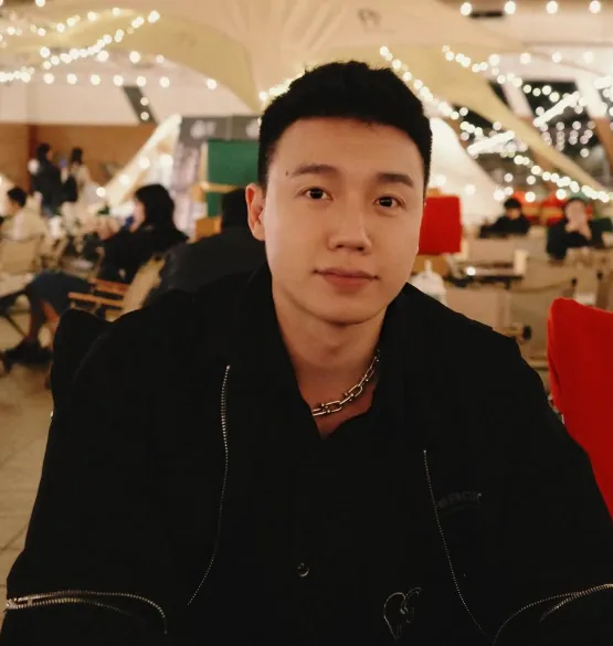 Toyz被爆出和篠崎泫結婚。（圖／翻攝自IG @toyzlol）