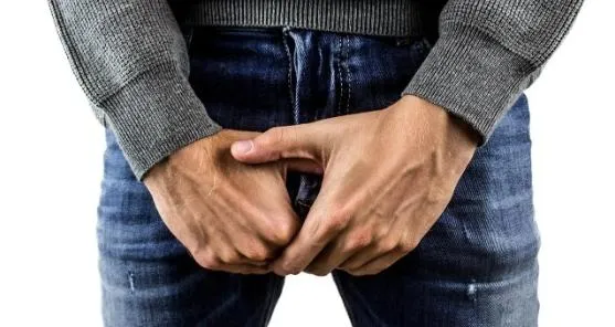 醫師表示，診間經常遇到患者將淋病症狀誤認為「漏精」的情況。（示意圖／Pixabay）