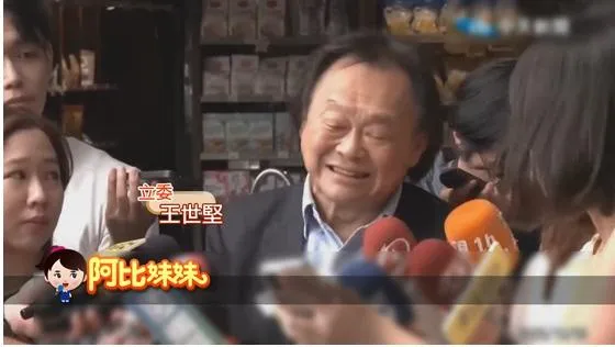 沒想到此歌曲一出在兩岸瞬間爆紅。（圖／中天新聞）