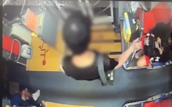 台南一中主祕林皇德表示，司機出於安全考量可以理解，但咆哮不是溝通方式，學生可教育但不該被羞辱。（圖／翻攝畫面）