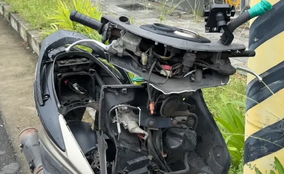 新竹一名騎士闖紅燈釀車禍。（圖／翻攝畫面）