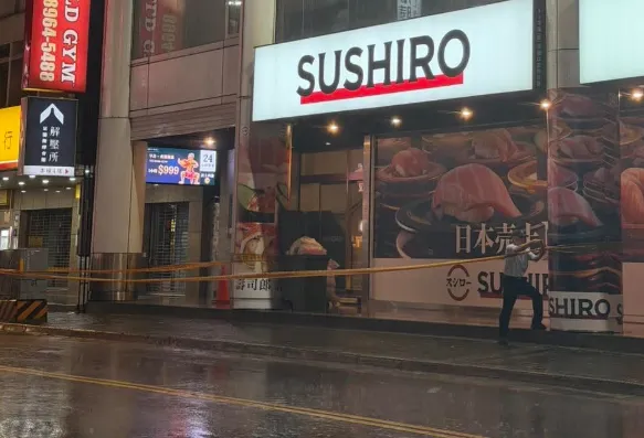 現場已先拉設警示帶進行防護,正在等待派工維修。(圖/翻攝新北市議員黃淑君Threads)