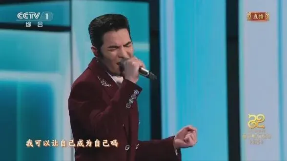 (上)楊宗緯(下)蕭敬騰。（圖／翻攝CCTV）