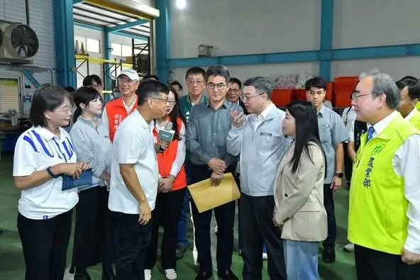 行政院長卓榮泰5日前往雲林縣，對於美國關稅問題，強調一定會守住最機敏、最敏感的產品。（圖／翻攝卓榮泰臉書）