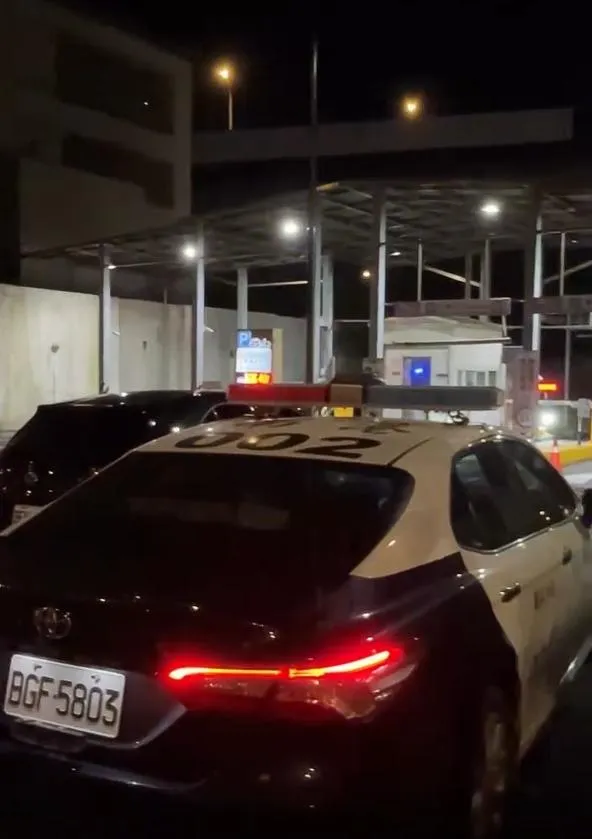 活動由於室外路權未申請,遭警方「封停車場」並對周遭違規事項開罰。(圖/翻攝kun68_69的Threads,經授權使用)