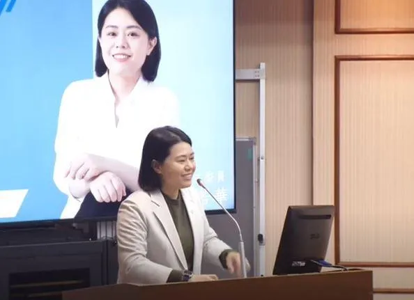 國民黨立委邱若華。（圖／翻攝自邱若華臉書）