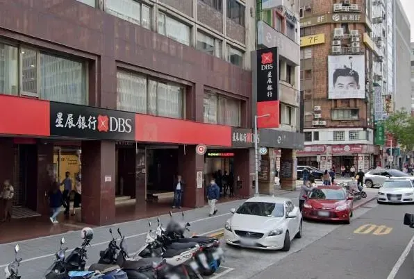 台灣合作金庫銀行、星展銀行共裁撤10處分行。（示意圖／翻攝自Google Maps）