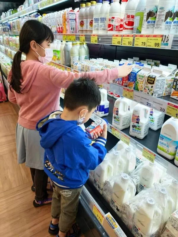 台中市教育局推出「台中有鈣讚2.0」政策。（圖／中央社）