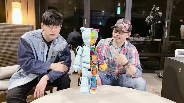 周杰倫(左)曾與方文山(右)創作出許多歌曲。(圖/方道文山流提供)