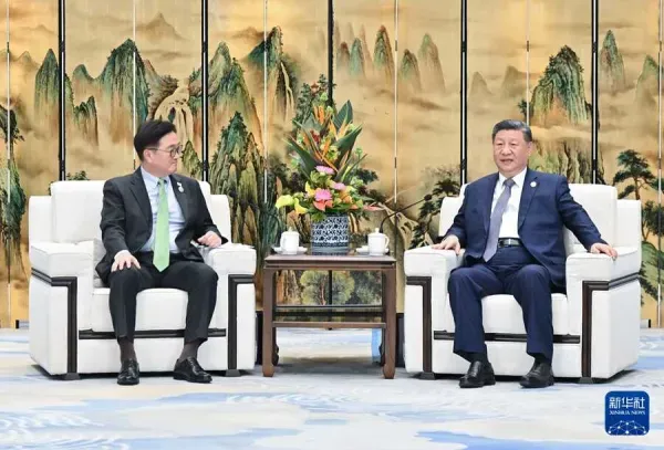 習近平7日在哈爾濱會晤韓國國會議長禹元植。（圖／新華社）