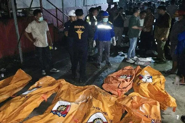 印尼一間養老院發生大火,16人不幸喪生。(圖/美聯社)