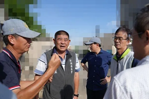 澎湖縣府火速成立專案小組，大隊人馬趕往探視。（圖／澎湖縣政府提供）