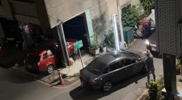 今(7)日凌晨2時許有人發生爭吵。(圖/民眾提供)