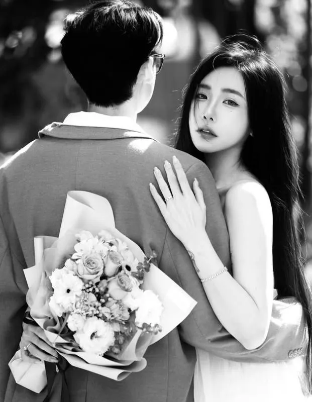 李玉璽坦言，和許允樂在結婚前曾一同去上輔導課。（圖／翻攝IG mr.lucy___）