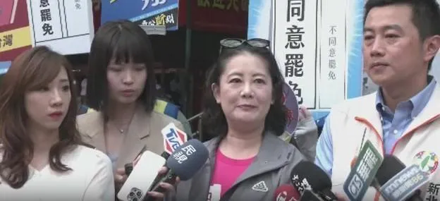 吳思瑤今指出政府沒有歲計賸餘可以普發現金。（圖／中天新聞）