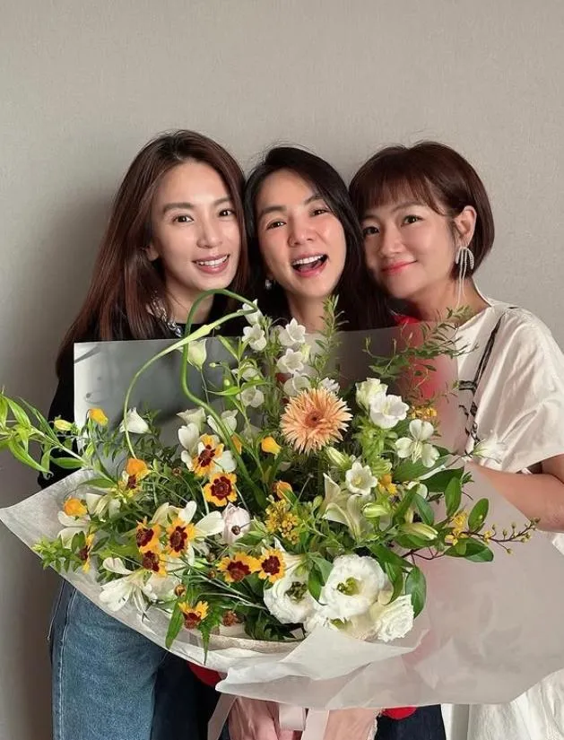 華研唱片發聲指出，Ella演唱會內使用之S.H.E錄音著作，華研並未收到任何授權申請或付費。（圖／翻攝him_ella0618 IG）