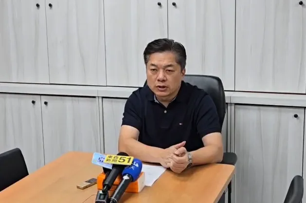 民進黨立委陳俊宇8日受訪時，反轟藍營抹黑林國漳。（圖／中天新聞）