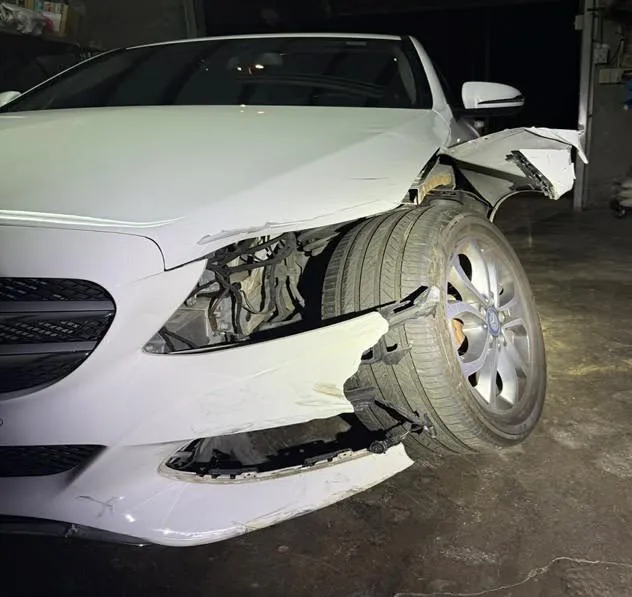 陳姓主任開的賓士車。（圖／警方提供，下同）