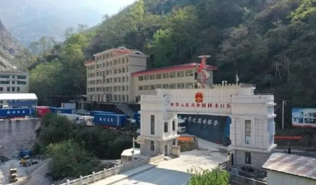 西藏樟木口岸。（圖／翻攝新浪微博）