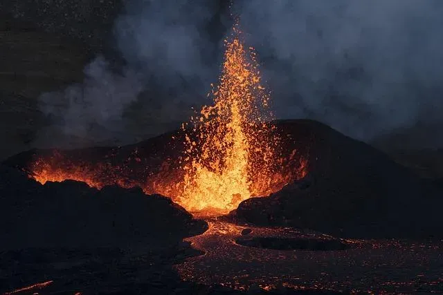火山噴發現象。(示意圖/Pixabay)
