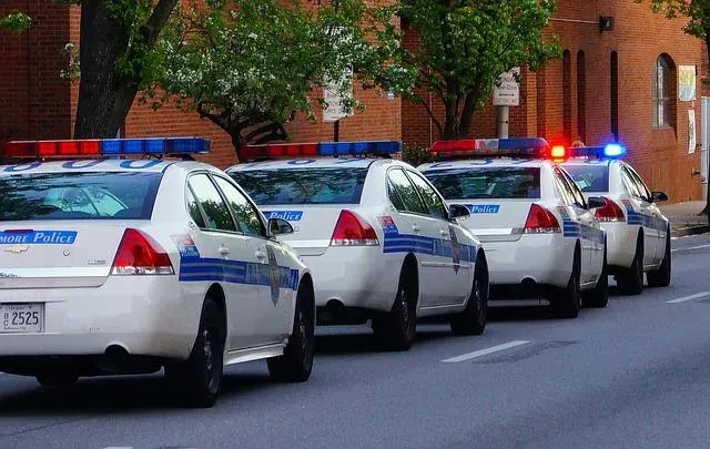 美國傳出警察臨檢槍枝走火事件。(示意圖/Pixabay)