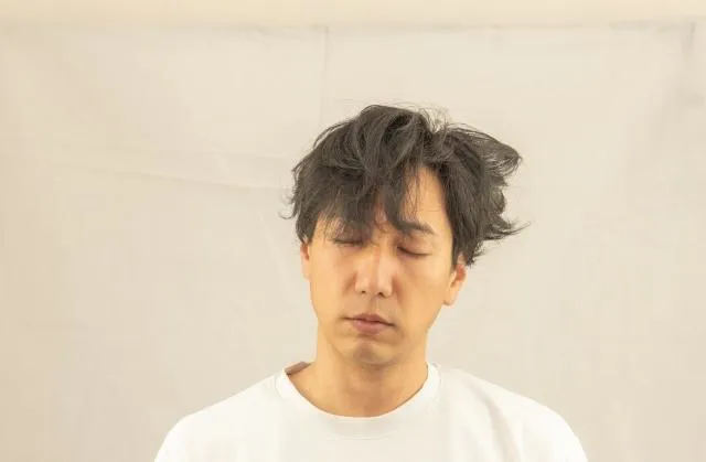 診間常見的濕困體質包括脾胃虛弱型，吃不多卻容易脹，一直提不起精神。（圖／Photo AC）