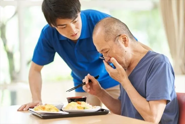 男子一開始只是不停打嗝，病情在短短12小時內迅速惡化，最終導致腦幹缺血。（圖／Photo AC）