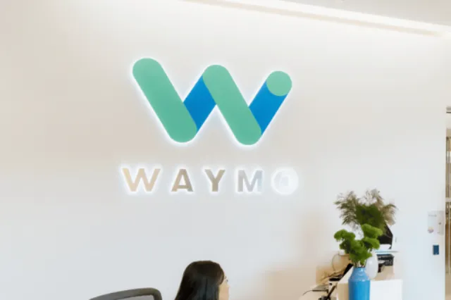 Google母公司旗下的自動駕駛技術大廠「Waymo」在台擴大招募工程師，有內行人指出高薪低門檻背後有深意。（示意圖／翻攝自Waymo官網）