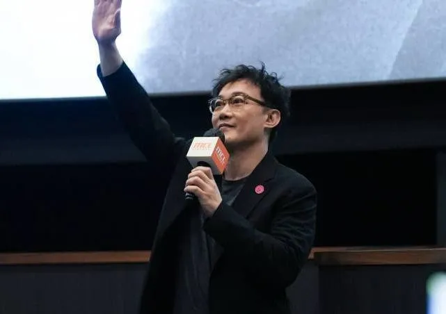 香港歌手陳奕迅原定8月28日來台宣傳新片,沒想到主辦單位「行政疏失」讓他無法成行。(圖/環球音樂提供)