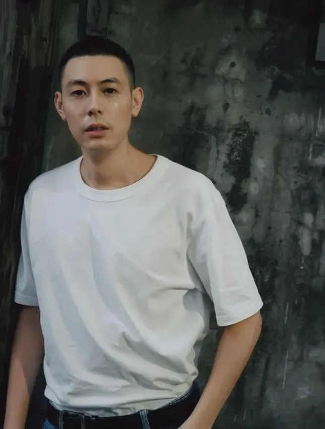陳向熙消失半年曬寸頭照發聲認錯。(圖/翻攝IG bear821015)