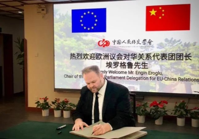2025年11月艾羅格魯訪問大陸。（圖／翻攝X「@EnginEroglu_FW」）