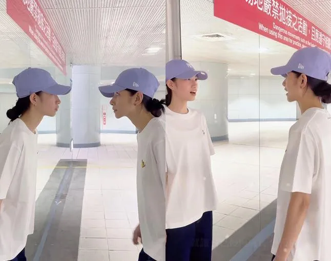 李千娜（右）與顧穎窗上相同服裝，極高相似度讓網友驚呼。（圖／翻攝自李千娜IG）