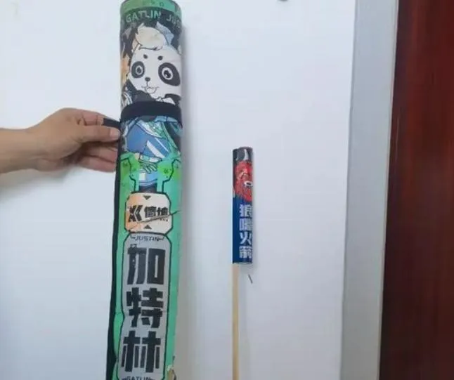 事發同款煙火。（圖/翻攝《網易》）
