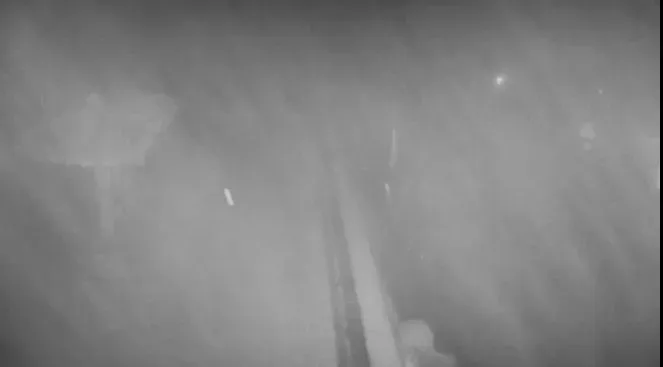 合歡山凌晨下雪。（圖／翻攝自即時影像）