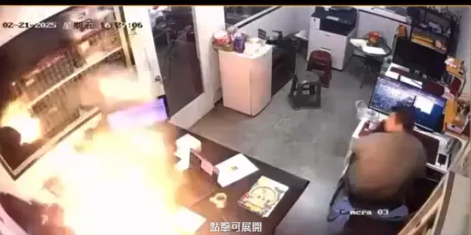 消費者使用磁吸行動電源時發生爆炸。（圖／翻攝自threads）