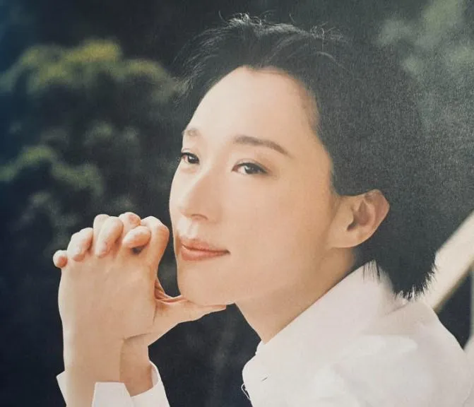 歌手坣娜因肺腺癌病逝的消息引發各界關注。（圖／臉書「Tang Yoga 坣娜的坣瑜伽」）