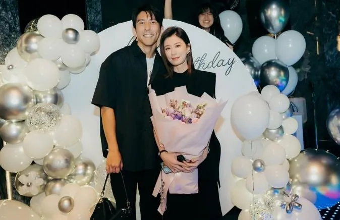修杰楷因還沒去施打疫苗被老婆賈靜雯抱怨「耳朵很硬」。（圖／翻攝IG lefthere036）