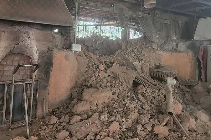 南韓京畿道楊州市一間汗蒸幕27日上午發生瓦斯氣爆意外。（圖／翻攝京畿北部消防災難本部）