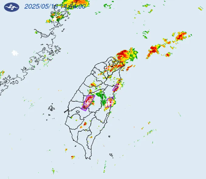 南投、宜花18日下午持續降下雷雨，預計持續到傍晚時分。（圖／翻攝自中央氣象署官網）
