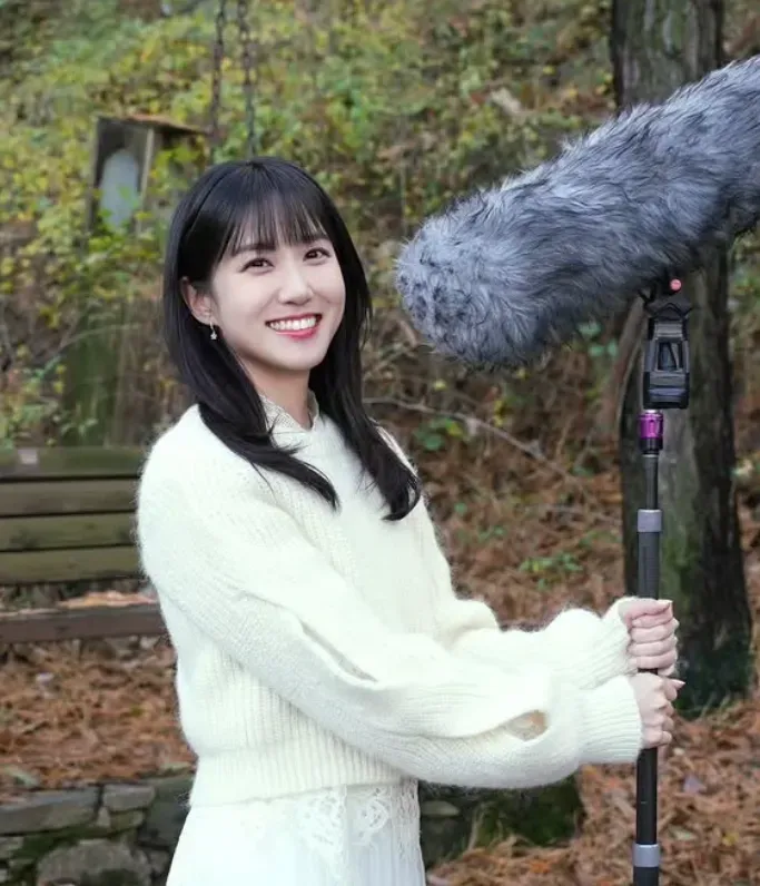 網友大讚蔡其昌妻子像韓國女演員朴恩斌。(圖/翻攝自朴恩斌IG)