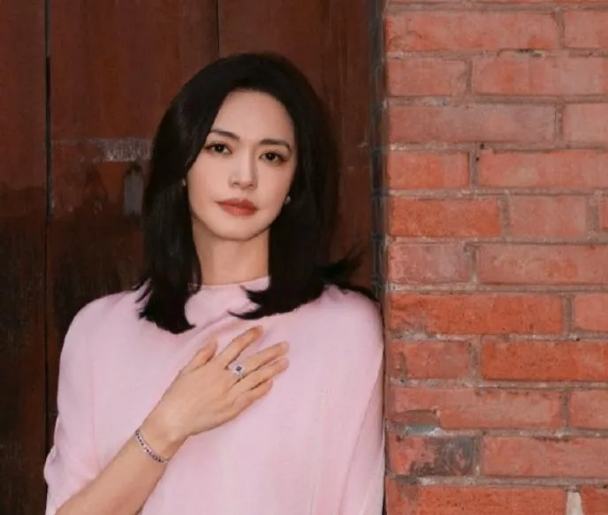 姚晨今宣布離婚。（圖／翻攝新浪微博）
