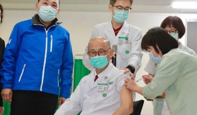 曾任台大、台北榮總、亞東醫院等三大醫學中心院長，同時也是前衛生署長的心臟外科名醫林芳郁，在退休後確診罹患失智症，至今與疾病搏鬥近5年。（圖／CTWANT資料照）